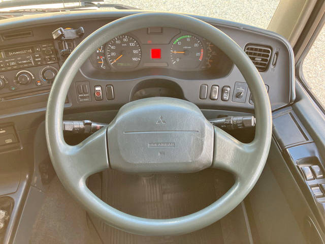 三菱ふそうスーパーグレートアルミウイング大型（10t）[写真35]