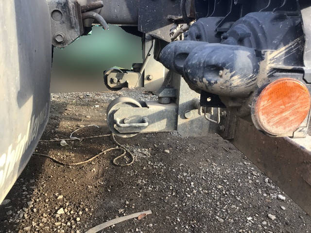 UDトラックスコンドルコンテナ専用車中型（4t）[写真13]