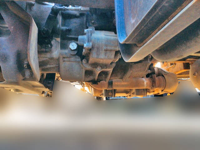 UDトラックスコンドルコンテナ専用車中型（4t）[写真14]