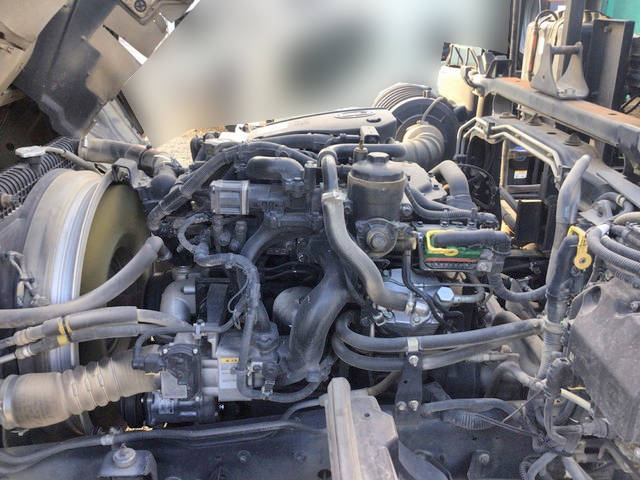 UDトラックスコンドルコンテナ専用車中型（4t）[写真17]