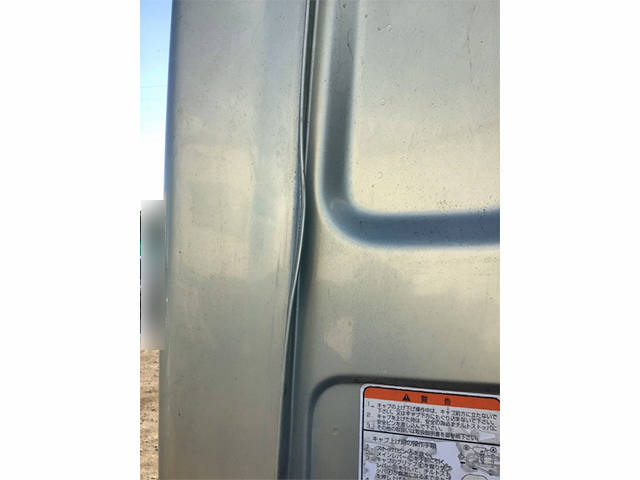 UDトラックスコンドルコンテナ専用車中型（4t）[写真23]