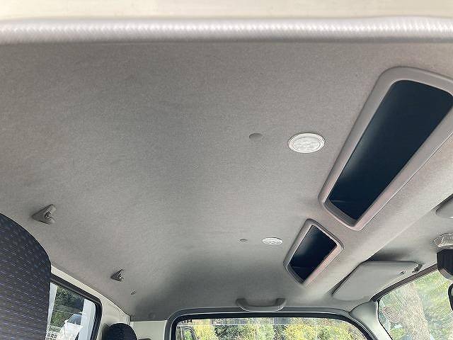 日野デュトロ平ボディ小型（2t・3t）[写真13]