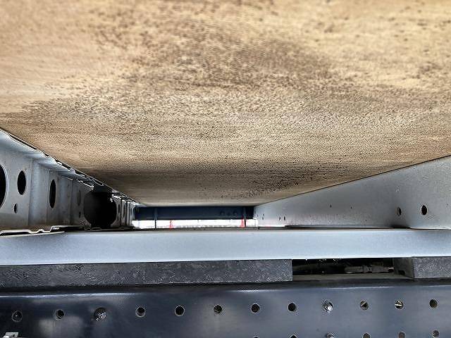 日野デュトロ平ボディ小型（2t・3t）[写真28]