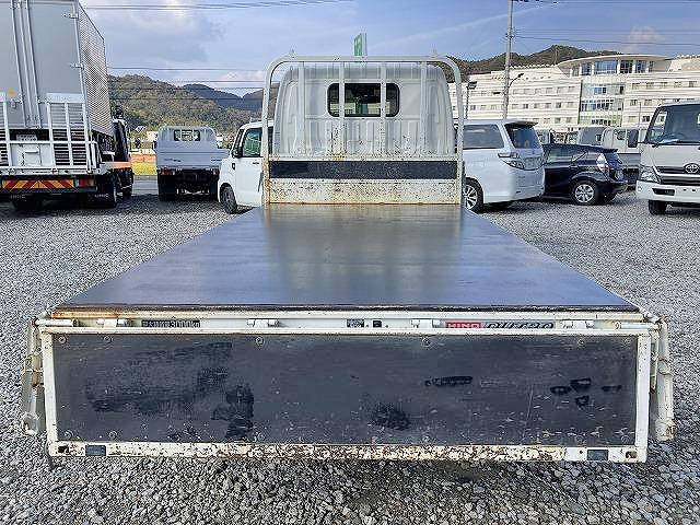 日野デュトロ平ボディ小型（2t・3t）[写真04]