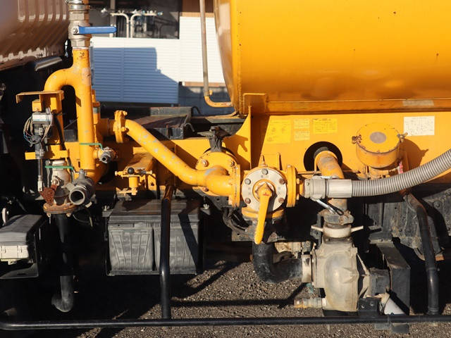 いすゞエルフ散水車小型（2t・3t）[写真14]