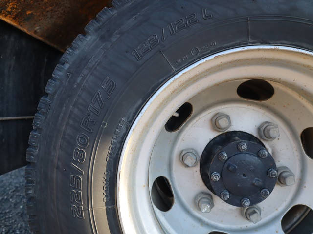 いすゞエルフ散水車小型（2t・3t）[写真23]