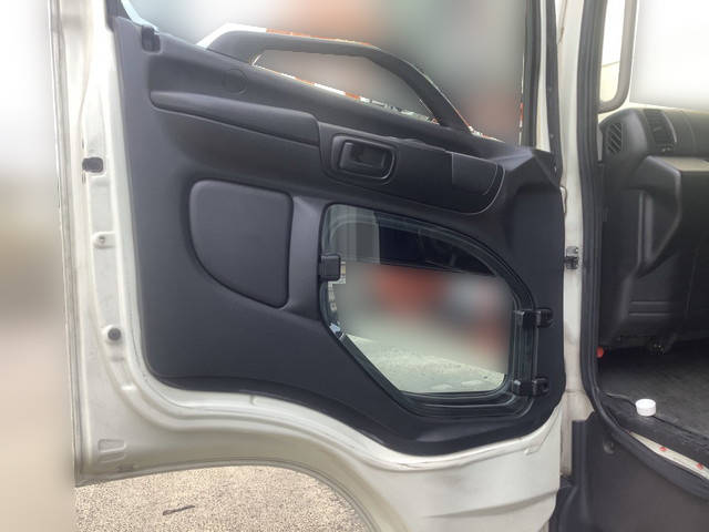 日野レンジャー幌車増トン（6t・8t）[写真25]