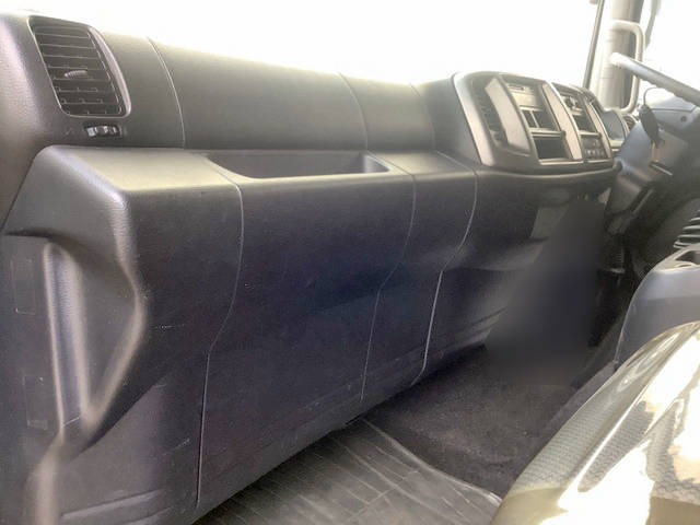 日野レンジャー幌車増トン（6t・8t）[写真27]