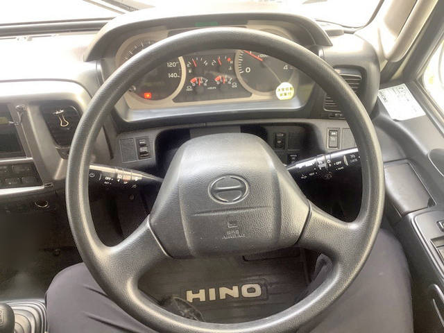 日野レンジャー幌車増トン（6t・8t）[写真35]