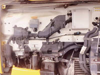 UDトラックスクオン汚泥吸引車大型（10t）[写真13]