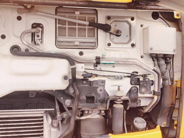 UDトラックスクオン汚泥吸引車大型（10t）[写真14]