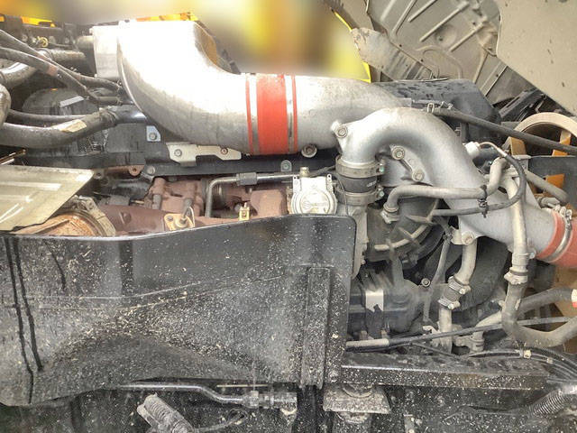 UDトラックスクオン汚泥吸引車大型（10t）[写真22]