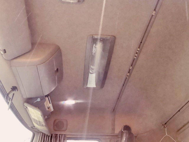 UDトラックスクオン汚泥吸引車大型（10t）[写真29]