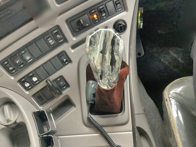 UDトラックスクオン汚泥吸引車大型（10t）[写真32]