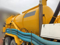 UDトラックスクオン汚泥吸引車大型（10t）[写真04]