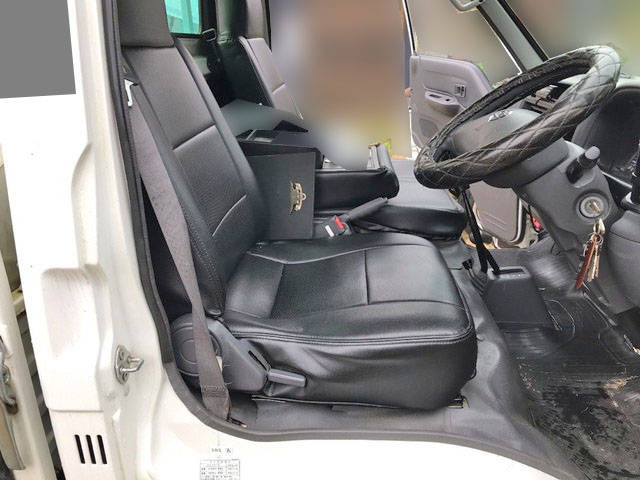 日産バネット平ボディ小型（2t・3t）[写真20]