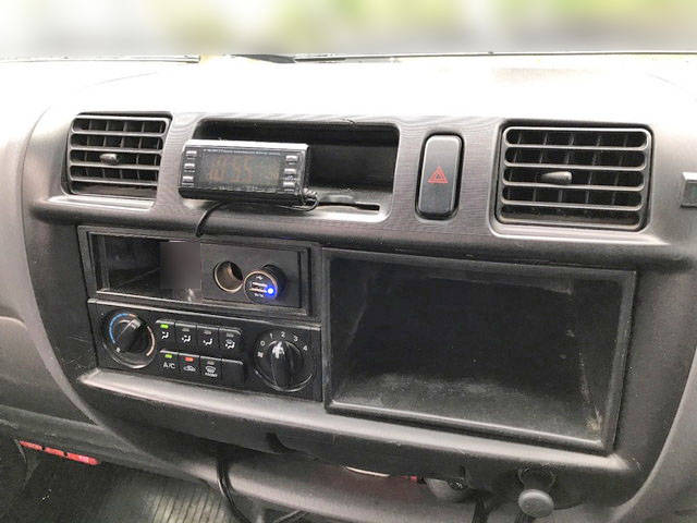 日産バネット平ボディ小型（2t・3t）[写真23]