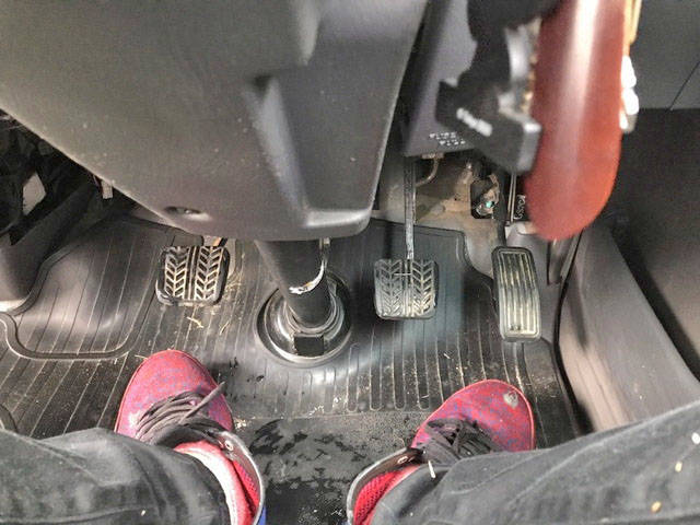 日産バネット平ボディ小型（2t・3t）[写真28]