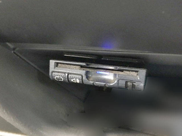 日産バネット平ボディ小型（2t・3t）[写真29]