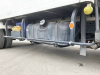 いすゞエルフ冷凍車（冷蔵車）小型（2t・3t）[写真16]