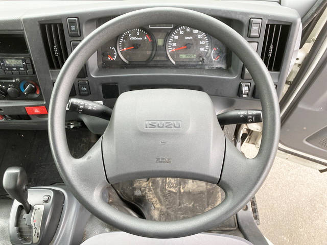 いすゞエルフ冷凍車（冷蔵車）小型（2t・3t）[写真33]