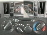 いすゞエルフ冷凍車（冷蔵車）小型（2t・3t）[写真35]