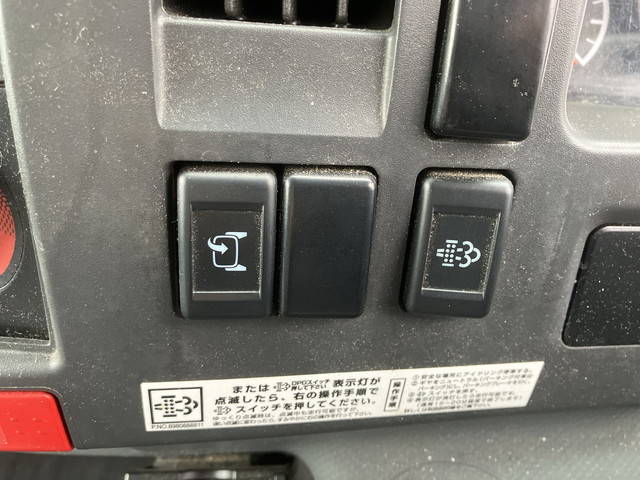 いすゞエルフ冷凍車（冷蔵車）小型（2t・3t）[写真36]