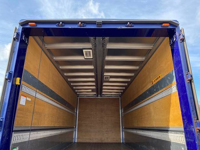 いすゞフォワードアルミウイング中型（4t）[写真11]