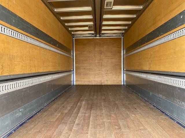 いすゞフォワードアルミウイング中型（4t）[写真12]