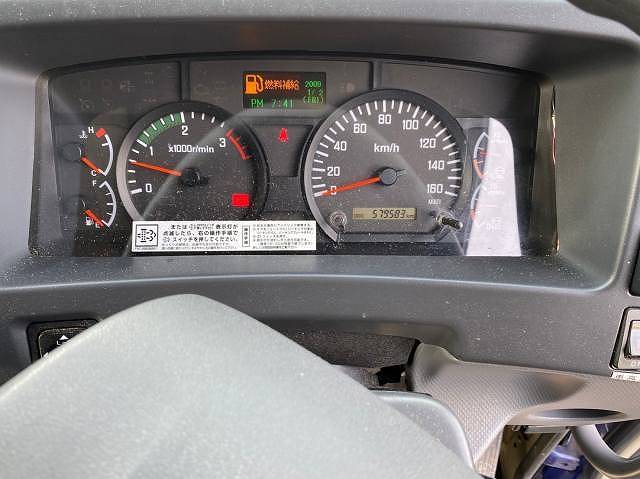 いすゞフォワードアルミウイング中型（4t）[写真20]