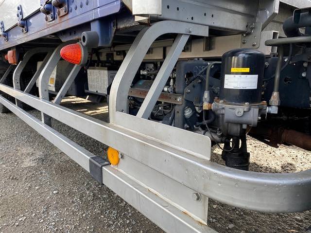 いすゞフォワードアルミウイング中型（4t）[写真31]