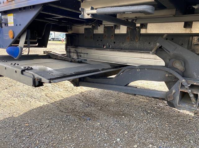 いすゞフォワードアルミウイング中型（4t）[写真35]