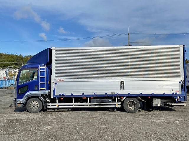 いすゞフォワードアルミウイング中型（4t）[写真04]