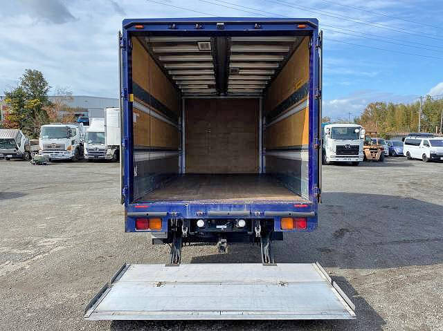 いすゞフォワードアルミウイング中型（4t）[写真08]