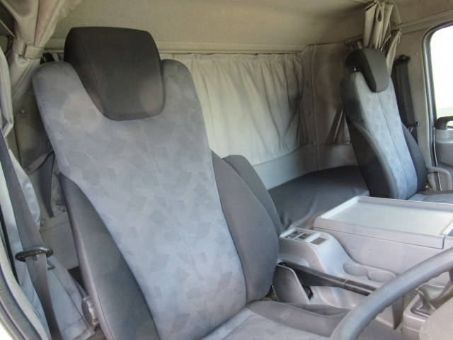 UDトラックスコンドルアルミウイング中型（4t）[写真25]