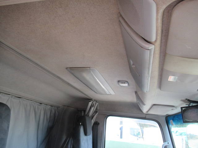 UDトラックスコンドルアルミウイング中型（4t）[写真26]