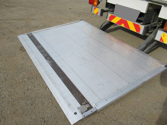 UDトラックスコンドルアルミウイング中型（4t）[写真07]