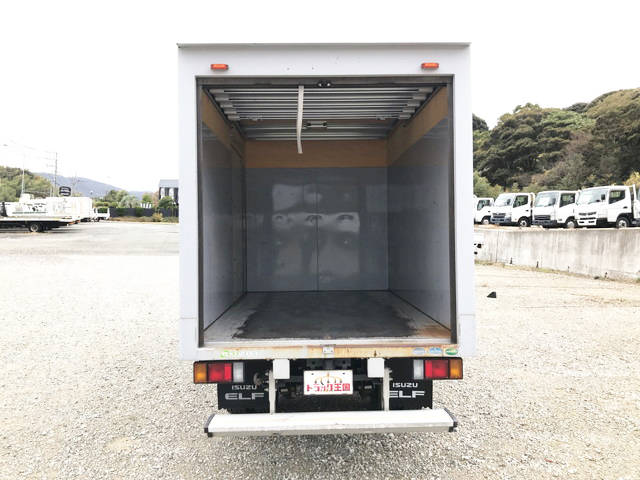 いすゞエルフアルミバン小型（2t・3t）[写真11]