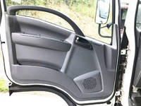 いすゞエルフアルミバン小型（2t・3t）[写真24]