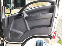 いすゞエルフアルミバン小型（2t・3t）[写真25]