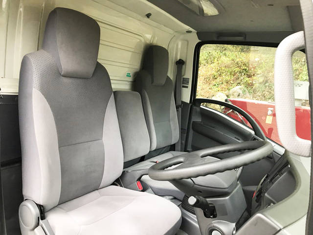 いすゞエルフアルミバン小型（2t・3t）[写真27]