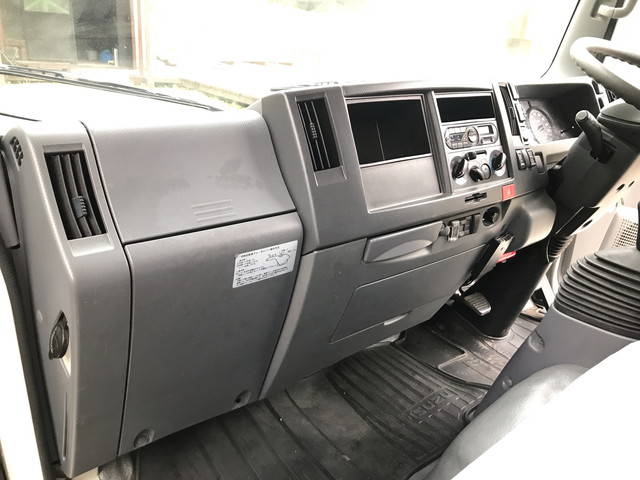 いすゞエルフアルミバン小型（2t・3t）[写真28]