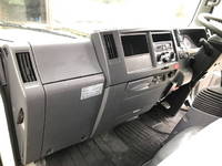 いすゞエルフアルミバン小型（2t・3t）[写真28]