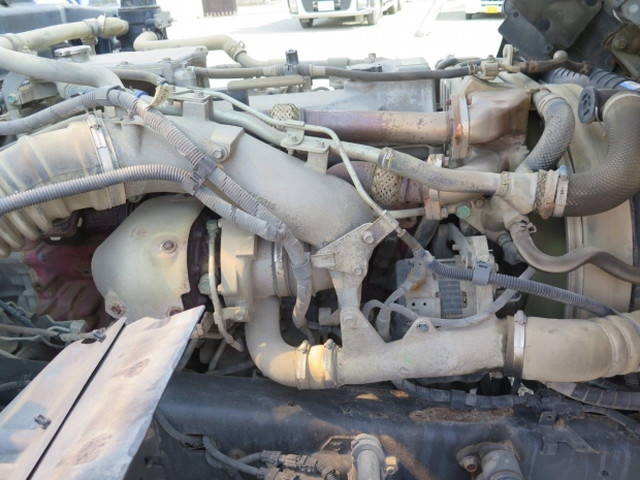 日野レンジャーセルフクレーン3段増トン（6t・8t）[写真24]