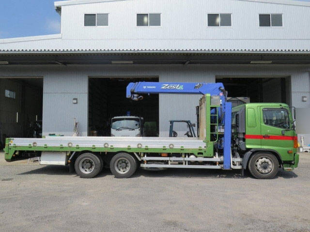 日野レンジャーセルフクレーン3段増トン（6t・8t）[写真08]