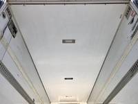 いすゞフォワード冷凍車（冷蔵車）中型（4t）[写真11]