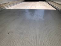 いすゞフォワード冷凍車（冷蔵車）中型（4t）[写真14]