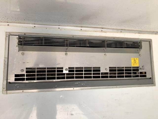 いすゞフォワード冷凍車（冷蔵車）中型（4t）[写真17]