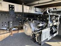 いすゞフォワード冷凍車（冷蔵車）中型（4t）[写真23]