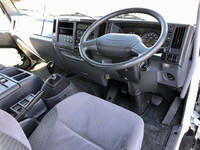 いすゞフォワード冷凍車（冷蔵車）中型（4t）[写真28]